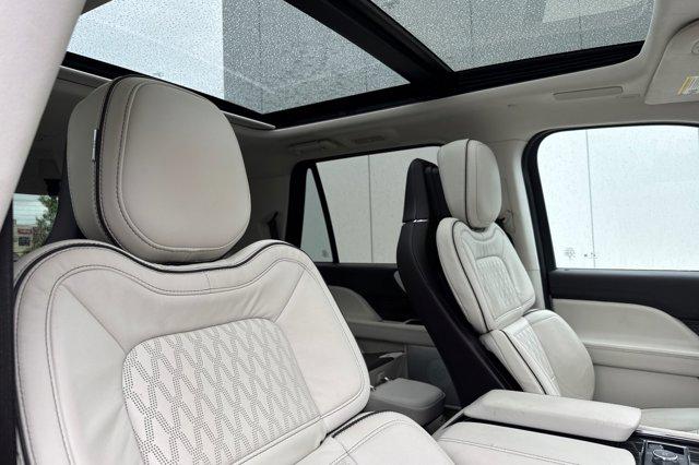 2024 Lincoln Navigator Black Label