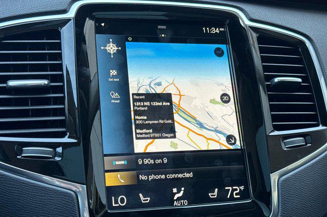 2022 Volvo XC90 T6 Momentum 7 Passenger