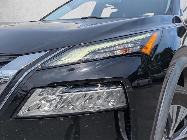 2021 Nissan Rogue SV FWD