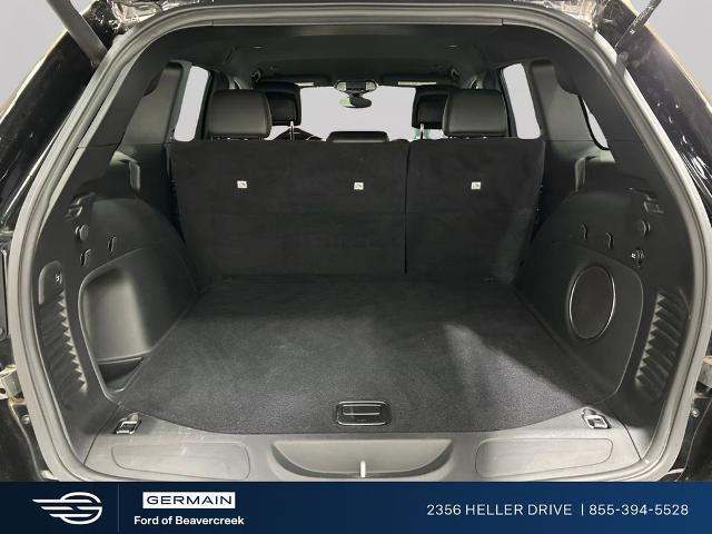 2022 Jeep Grand Cherokee Laredo X 4x4