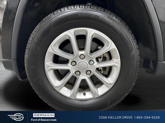 2022 Jeep Grand Cherokee Laredo X 4x4