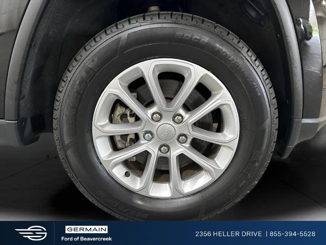2022 Jeep Grand Cherokee Laredo X 4x4