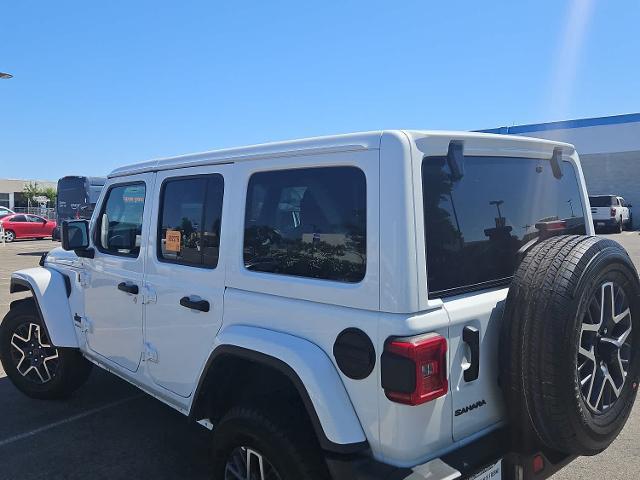2025 Jeep Wrangler 4-Door Sahara 4x4