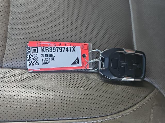 2019 GMC Yukon XL SLT
