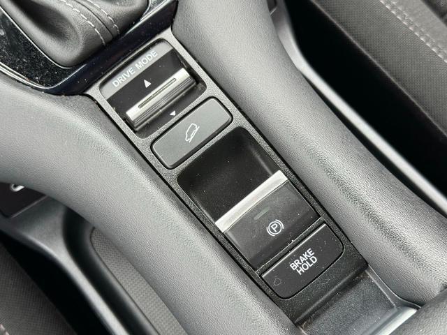 2024 Honda HR-V AWD LX
