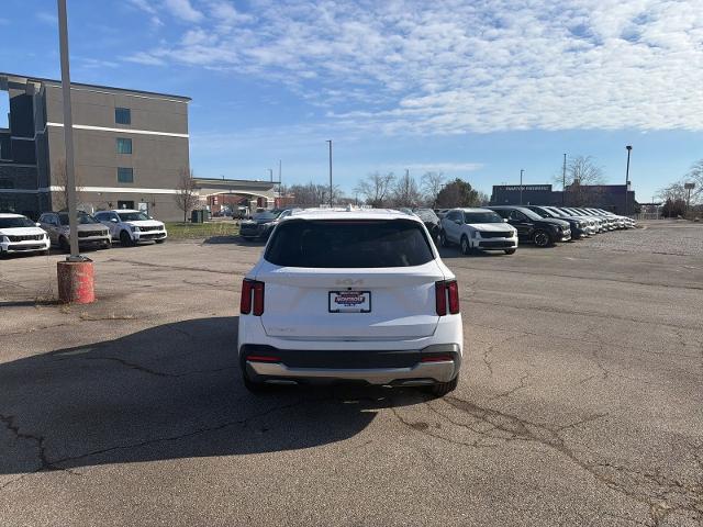 2024 Kia Sorento S