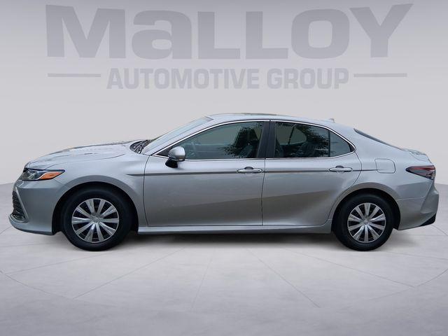 2022 Toyota Camry LE Hybrid