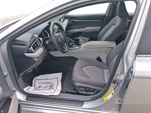 2022 Toyota Camry LE Hybrid