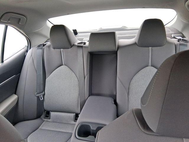 2022 Toyota Camry LE Hybrid