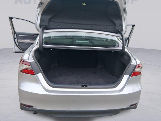 2022 Toyota Camry LE Hybrid