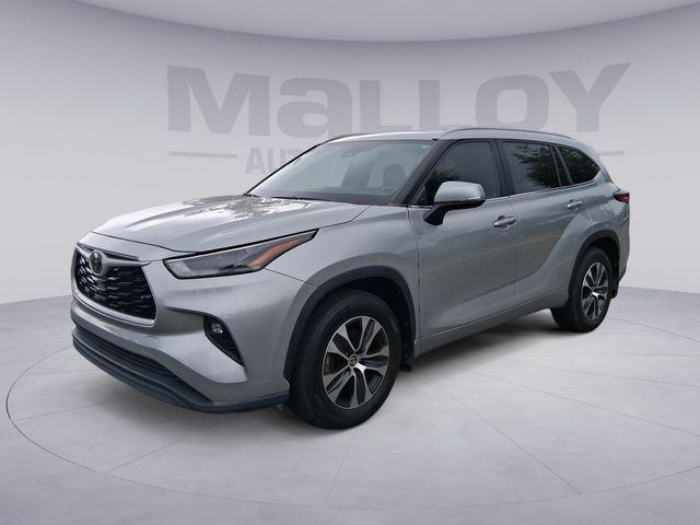 2023 Toyota Highlander XLE for sale in Charlottesville, VA