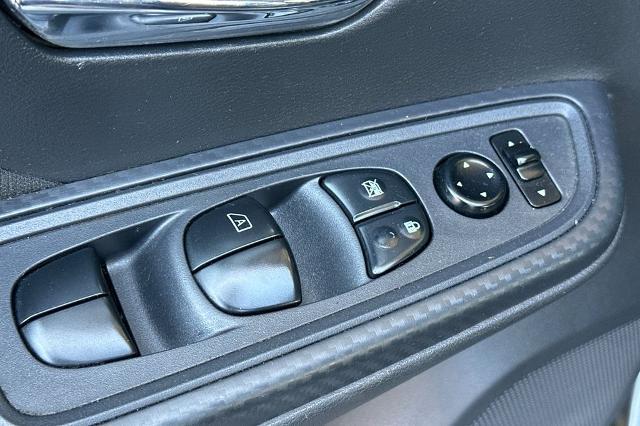 2021 Nissan Versa SV Xtronic CVT