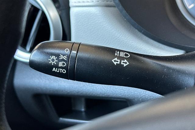 2021 Nissan Versa SV Xtronic CVT