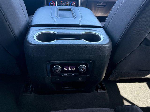 2023 Chevrolet Suburban 2WD LS