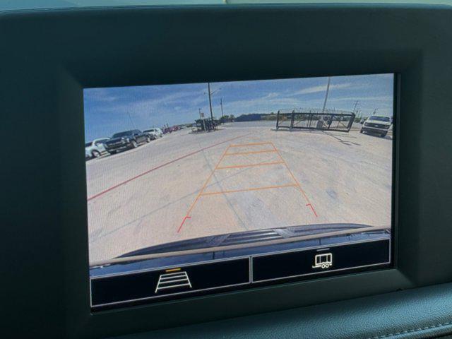 2023 Chevrolet Suburban 2WD LS
