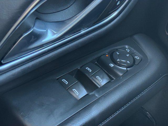 2023 Chevrolet Suburban 2WD LS