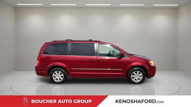 2010 Chrysler Town & Country Touring