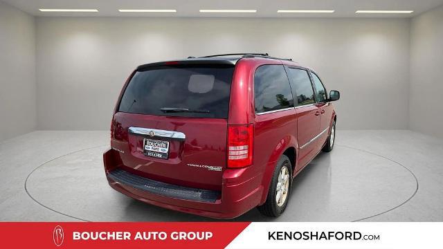 2010 Chrysler Town & Country Touring