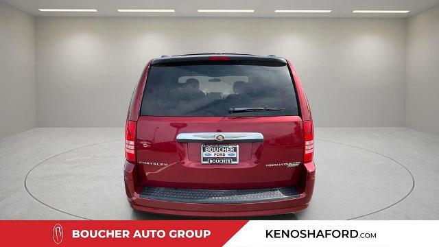 2010 Chrysler Town & Country Touring