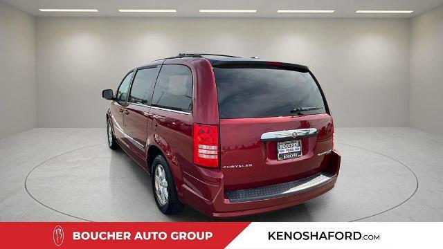 2010 Chrysler Town & Country Touring