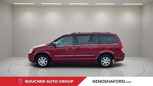 2010 Chrysler Town & Country Touring