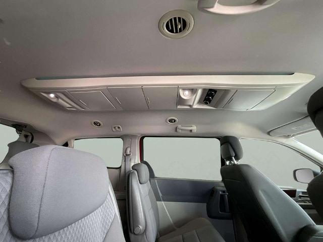 2010 Chrysler Town & Country Touring