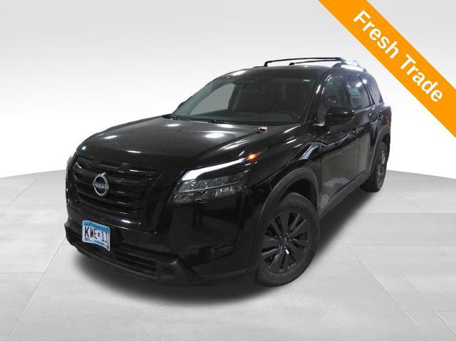 2023 Nissan Pathfinder SV 4WD for sale in Bloomington, MN