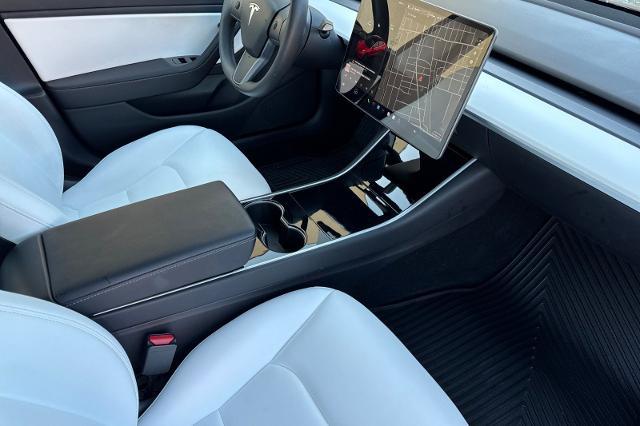 2019 Tesla Model 3 Mid Range