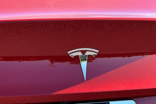 2019 Tesla Model 3 Mid Range