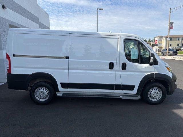 2025 Ram ProMaster 2500 Cargo Van Tradesman Low Roof 136" WB w/Pass Seat
