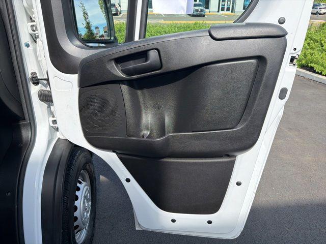 2025 Ram ProMaster 2500 Cargo Van Tradesman Low Roof 136" WB w/Pass Seat