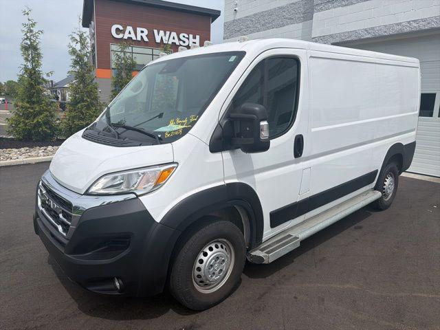 2025 Ram ProMaster 2500 Cargo Van Tradesman Low Roof 136" WB w/Pass Seat
