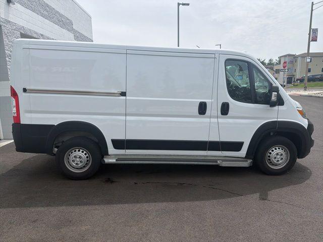 2025 Ram ProMaster 2500 Cargo Van Tradesman Low Roof 136" WB w/Pass Seat
