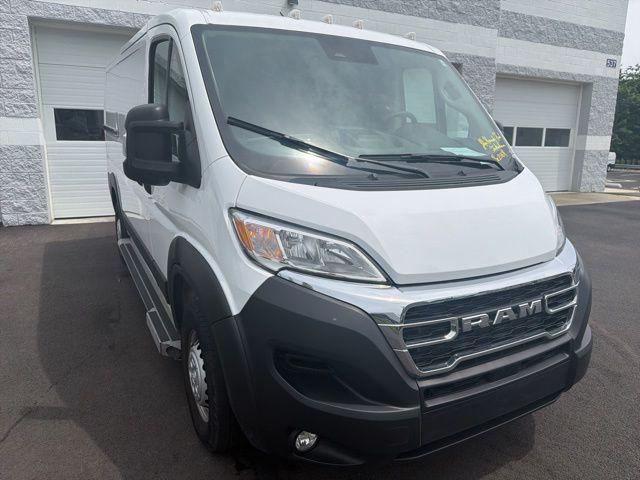 2025 Ram ProMaster 2500 Cargo Van Tradesman Low Roof 136" WB w/Pass Seat