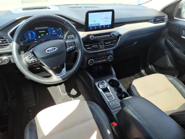 2021 Ford Escape Titanium Hybrid