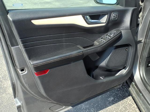2021 Ford Escape Titanium Hybrid