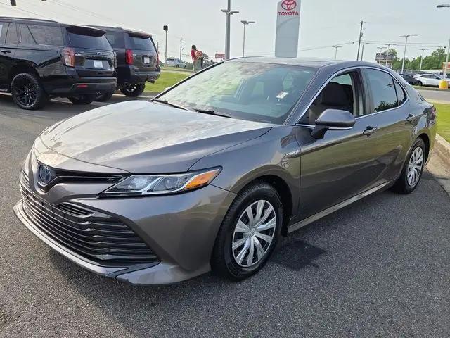 2020 Toyota Camry LE Hybrid