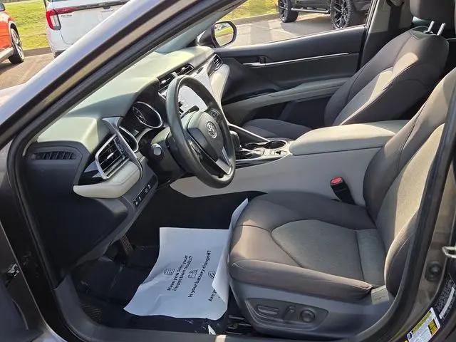 2020 Toyota Camry LE Hybrid
