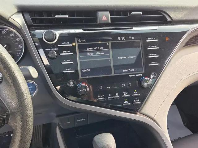 2020 Toyota Camry LE Hybrid