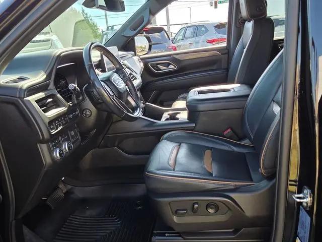 2022 GMC Yukon XL 4WD AT4