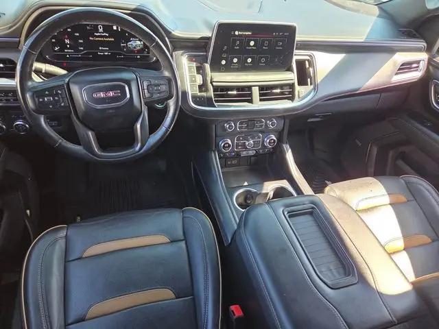 2022 GMC Yukon XL 4WD AT4
