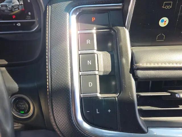 2022 GMC Yukon XL 4WD AT4