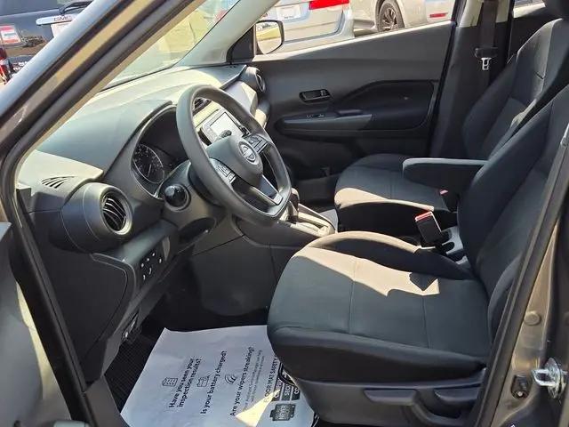 2025 Nissan Kicks S