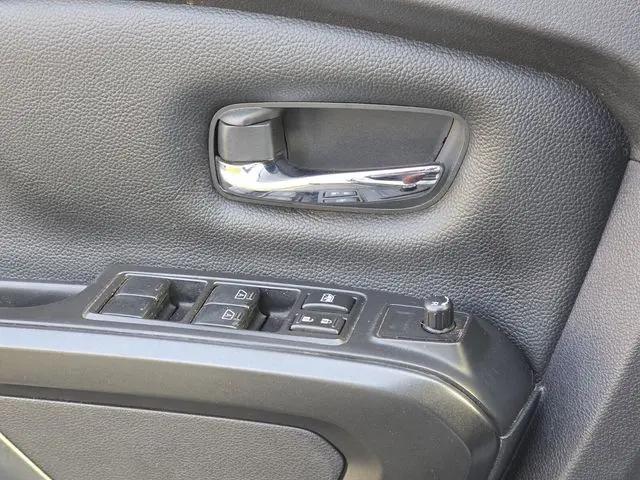 2021 Nissan Titan Crew Cab PRO-4X 4x4