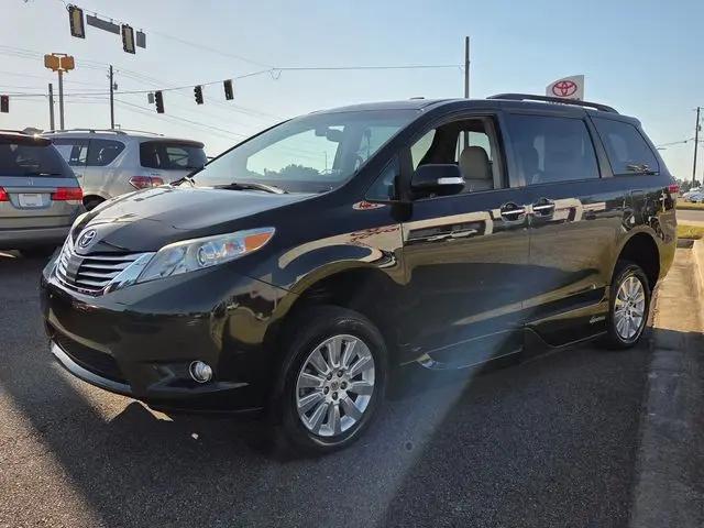 2014 Toyota Sienna Limited V6 7 Passenger