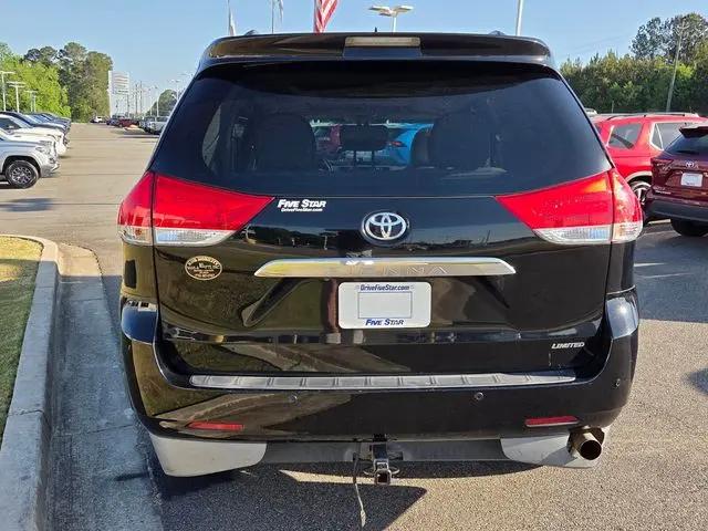 2014 Toyota Sienna Limited V6 7 Passenger