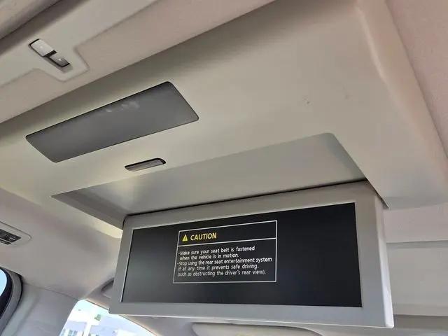 2014 Toyota Sienna Limited V6 7 Passenger