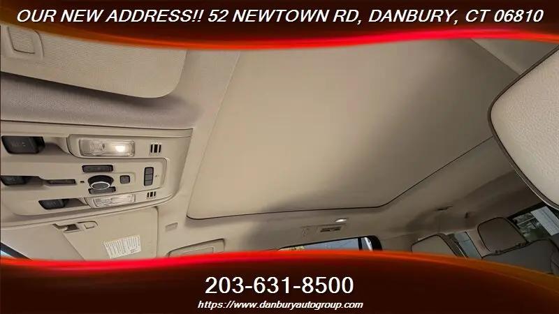 2023 GMC Yukon XL 4WD Denali
