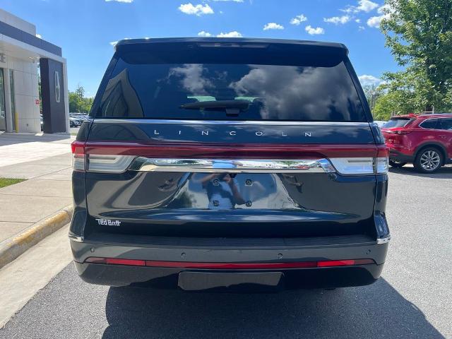 2022 Lincoln Navigator Standard