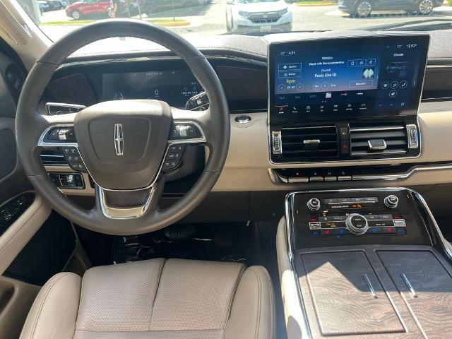 2022 Lincoln Navigator Standard